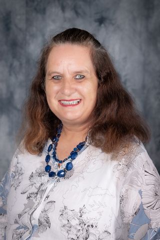 hedmunds Mrs H EdmundsFinance